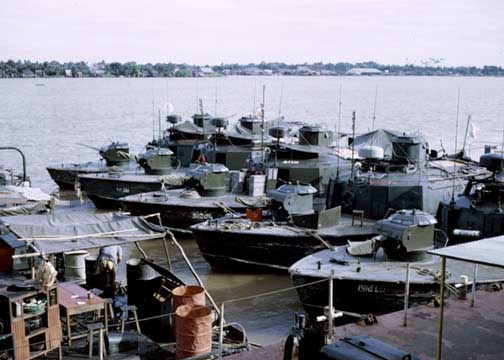 http://www.mrfa2.org/images/Gary%20Oliver/Askari-AlphaBoats.jpg